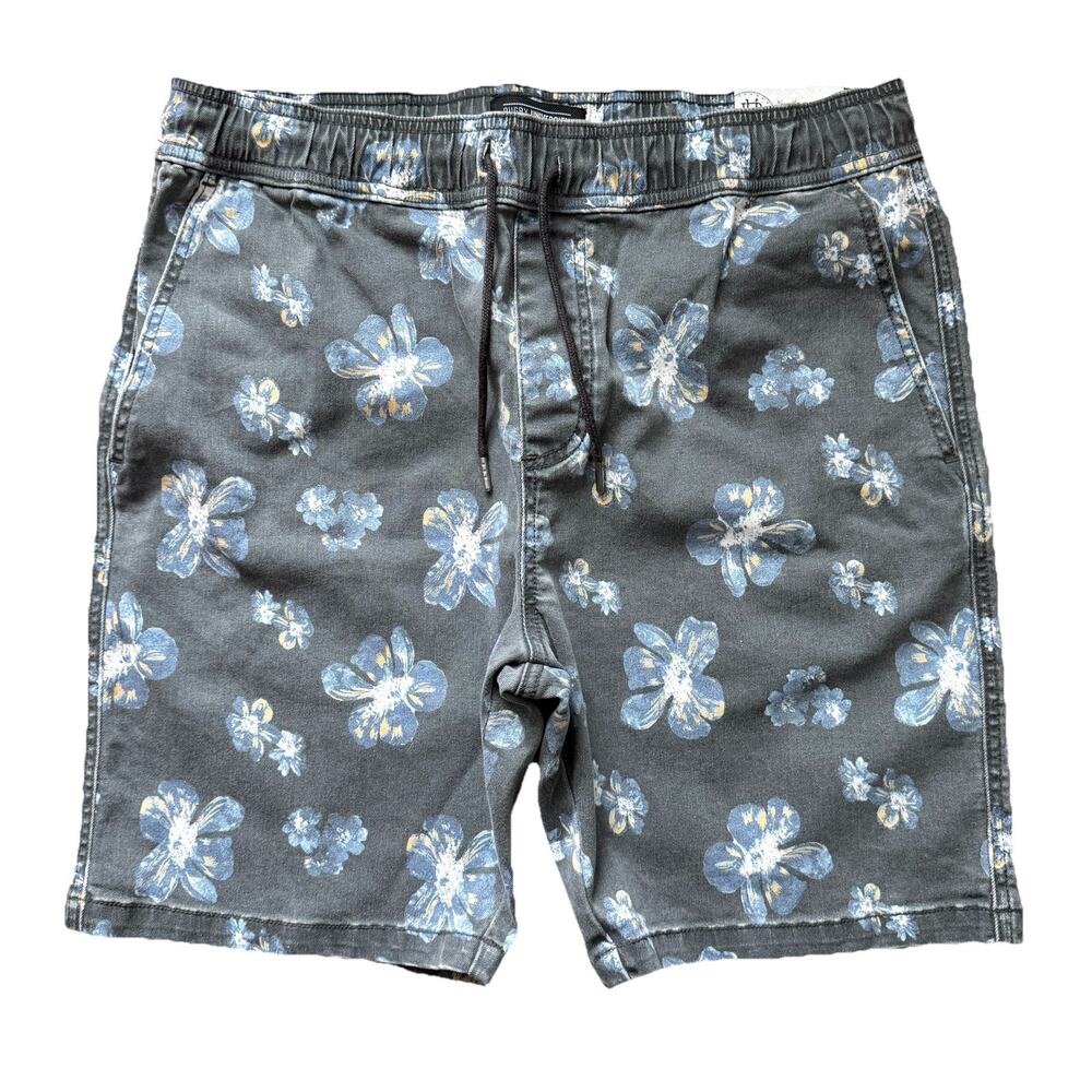 Men’s Gray Flower Print 8” Short NWT - Size M